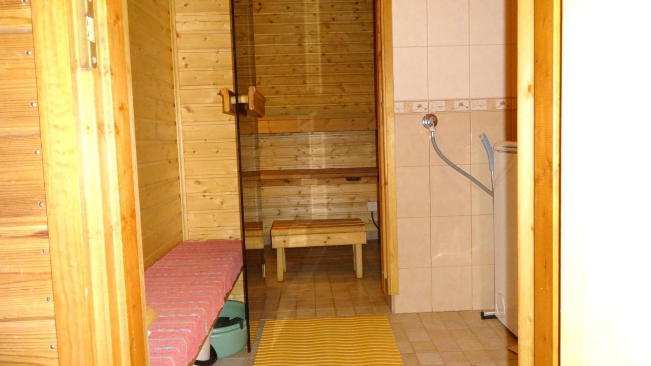 Tiirantuvat Villa Juankoski Kültér fotó